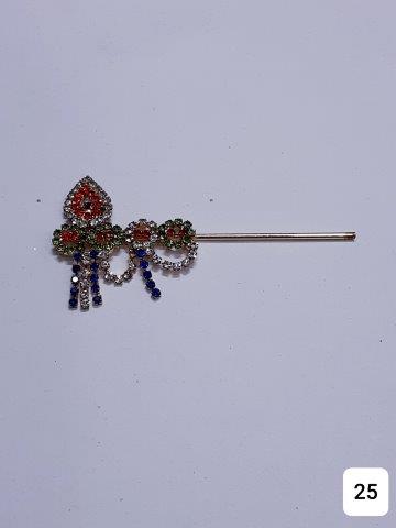 GOLDEN 3''PAAN SHAPED FULL OF BEAUTIFUL STONES WITH THREE LATKANS.