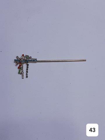 GOLDEN 4'' BANSURI WITH MULTICOLOR STONES.