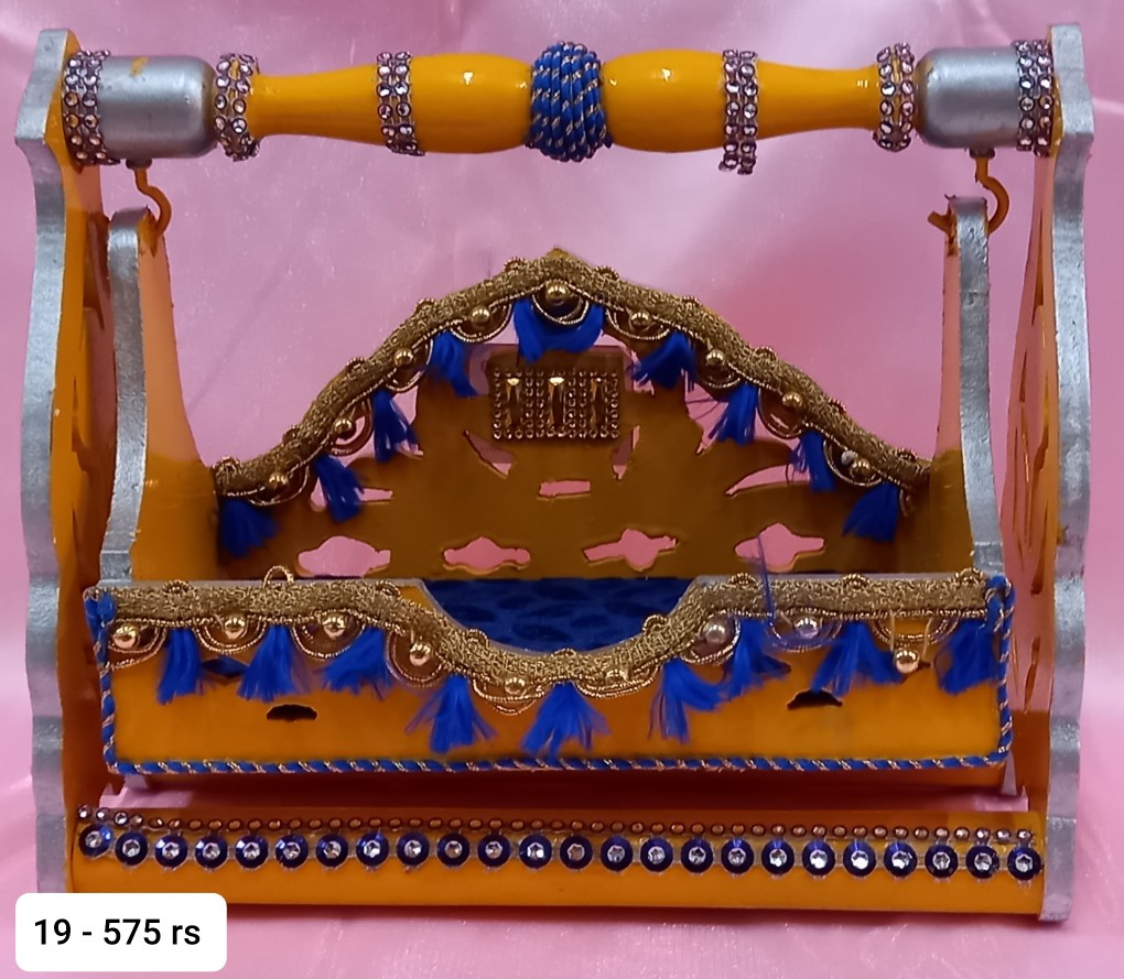 Wooden jhula with lease work