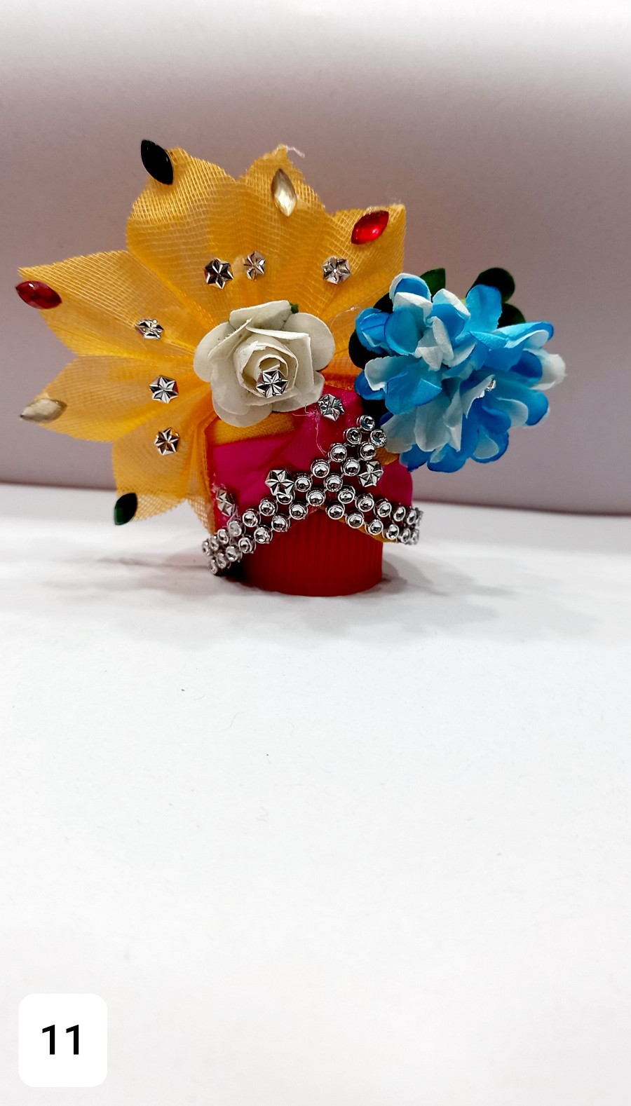 Decorated pagdi with lace,stones and flowers